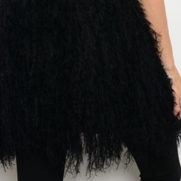 LAST 1- BLACK FRINGE SWEATER VEST - Picture 2 of 3